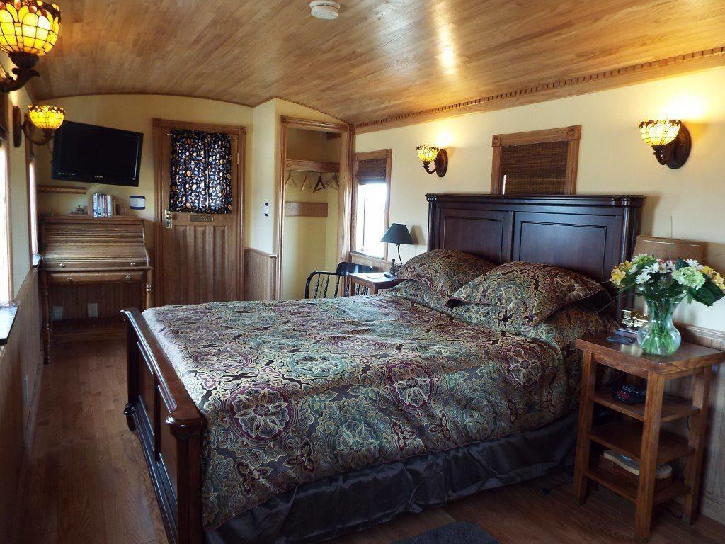 Creemore Clearview Station & Caboose B&B المظهر الخارجي الصورة